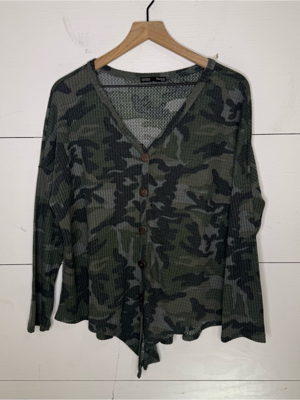 Femme • Camo Button-Up Thermal Top - Olive Green Size XL